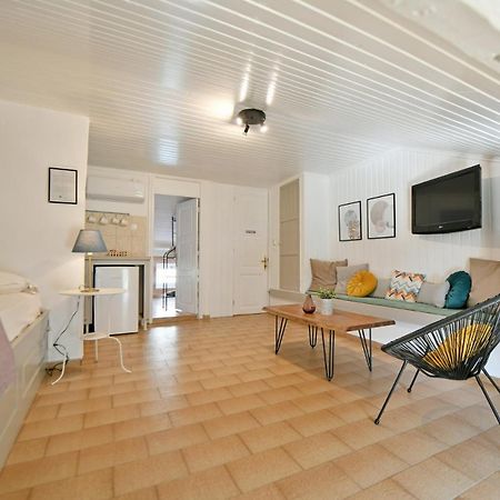 Athina Guesthouse Ídra Kültér fotó
