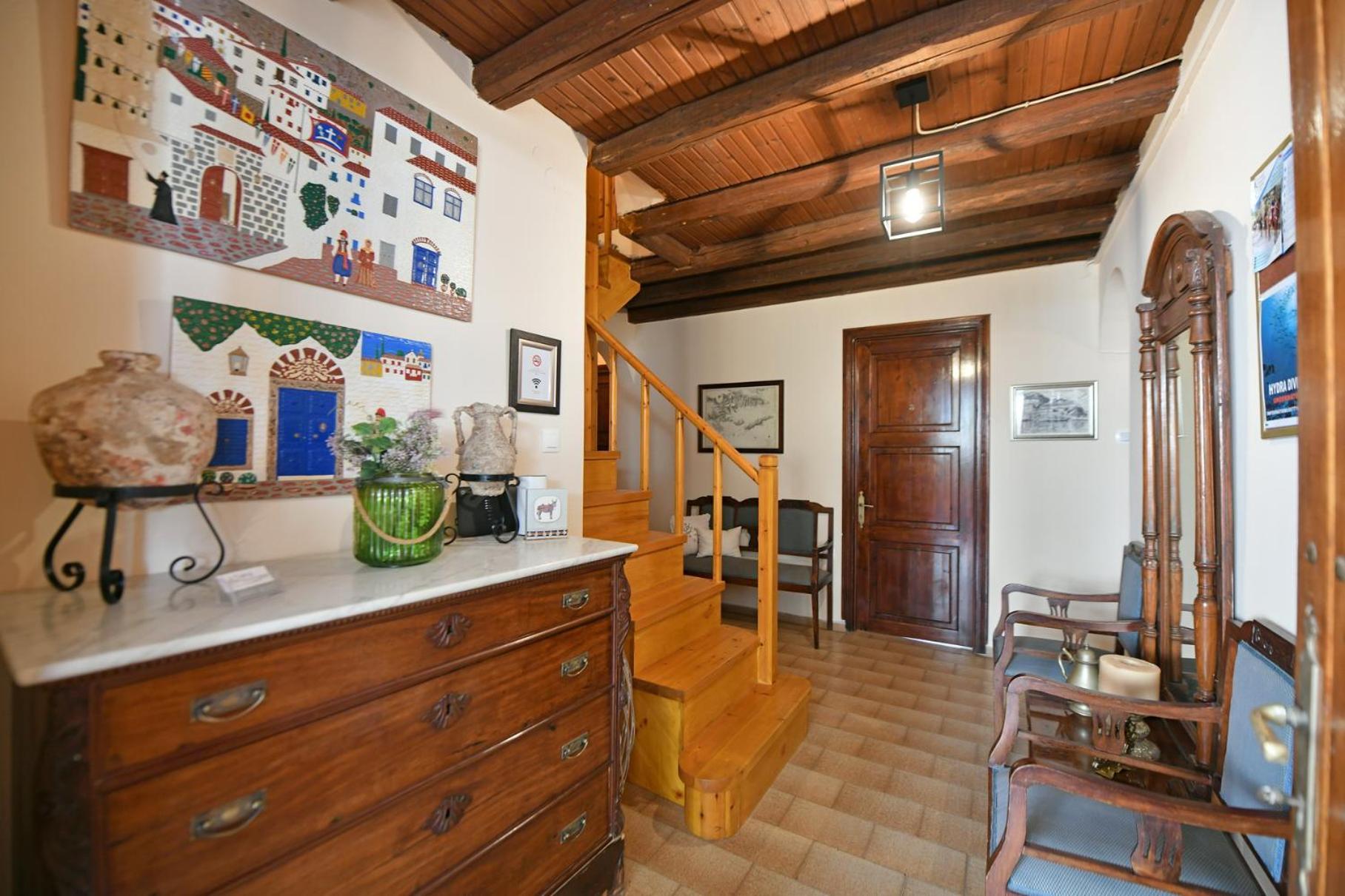 Athina Guesthouse Ídra Kültér fotó