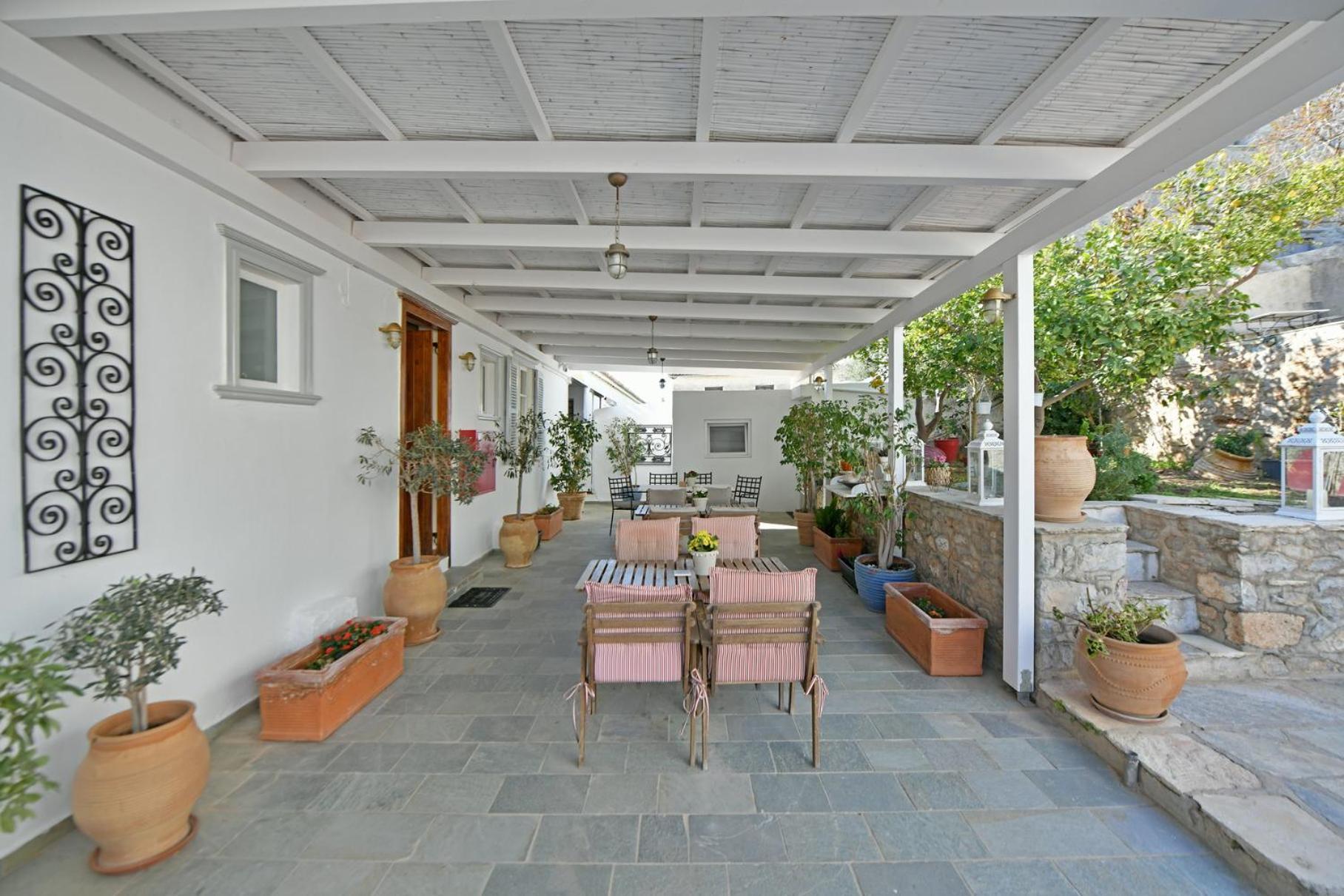 Athina Guesthouse Ídra Kültér fotó