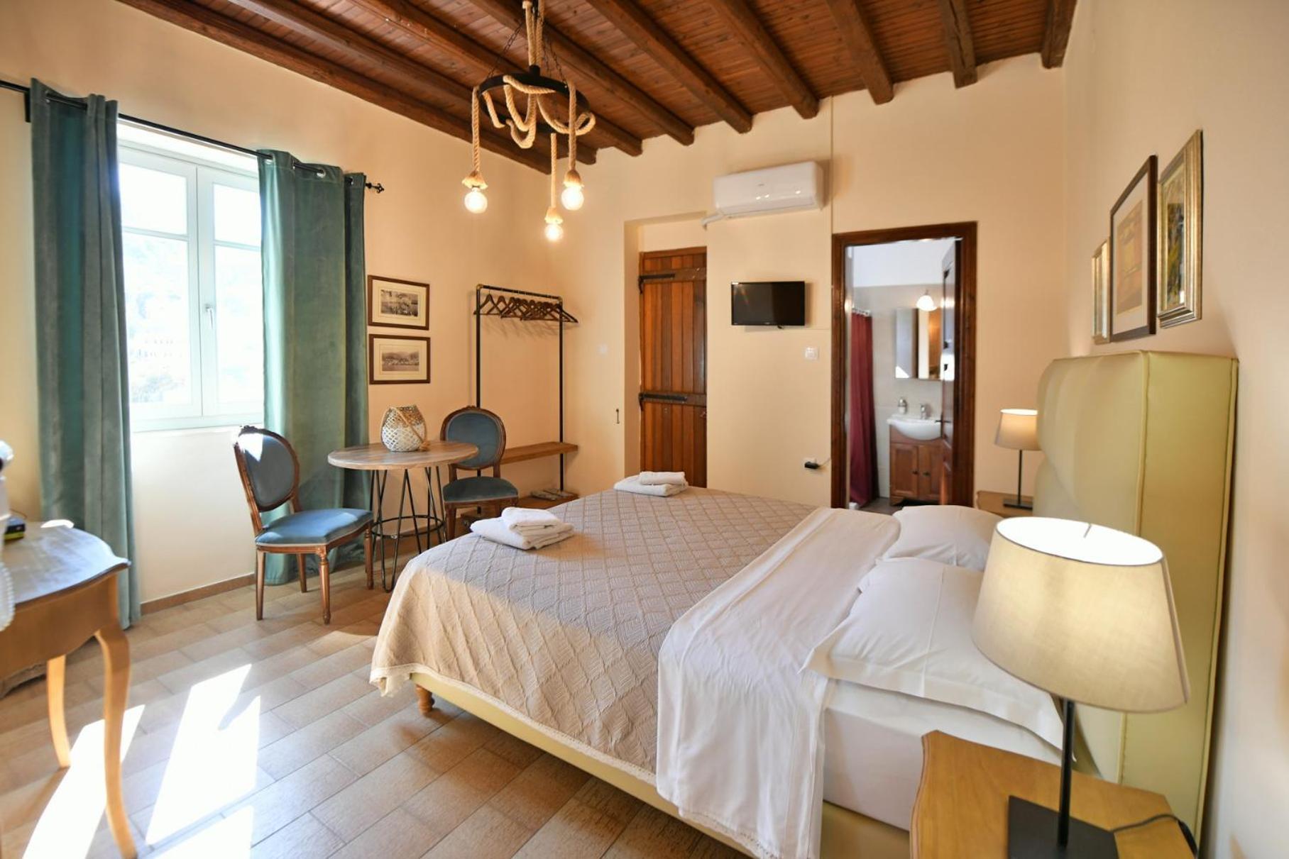 Athina Guesthouse Ídra Kültér fotó